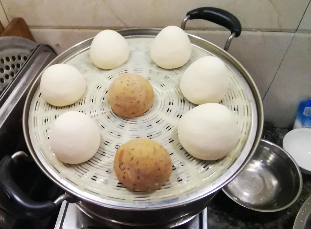 冬天蒸馒头这样发面 快速又简单 蒸出的馒头蓬松煊软又有嚼劲儿 附细节视频详解