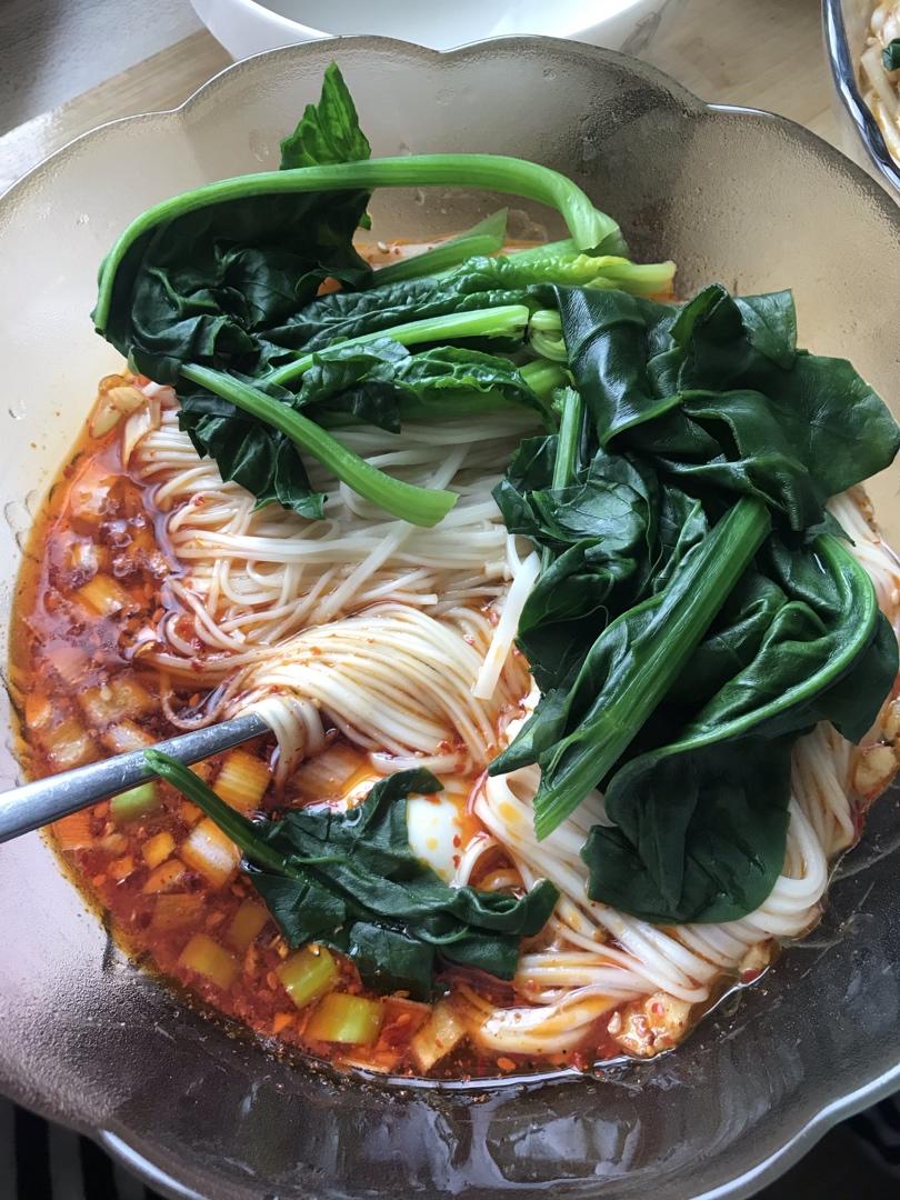 酸汤面