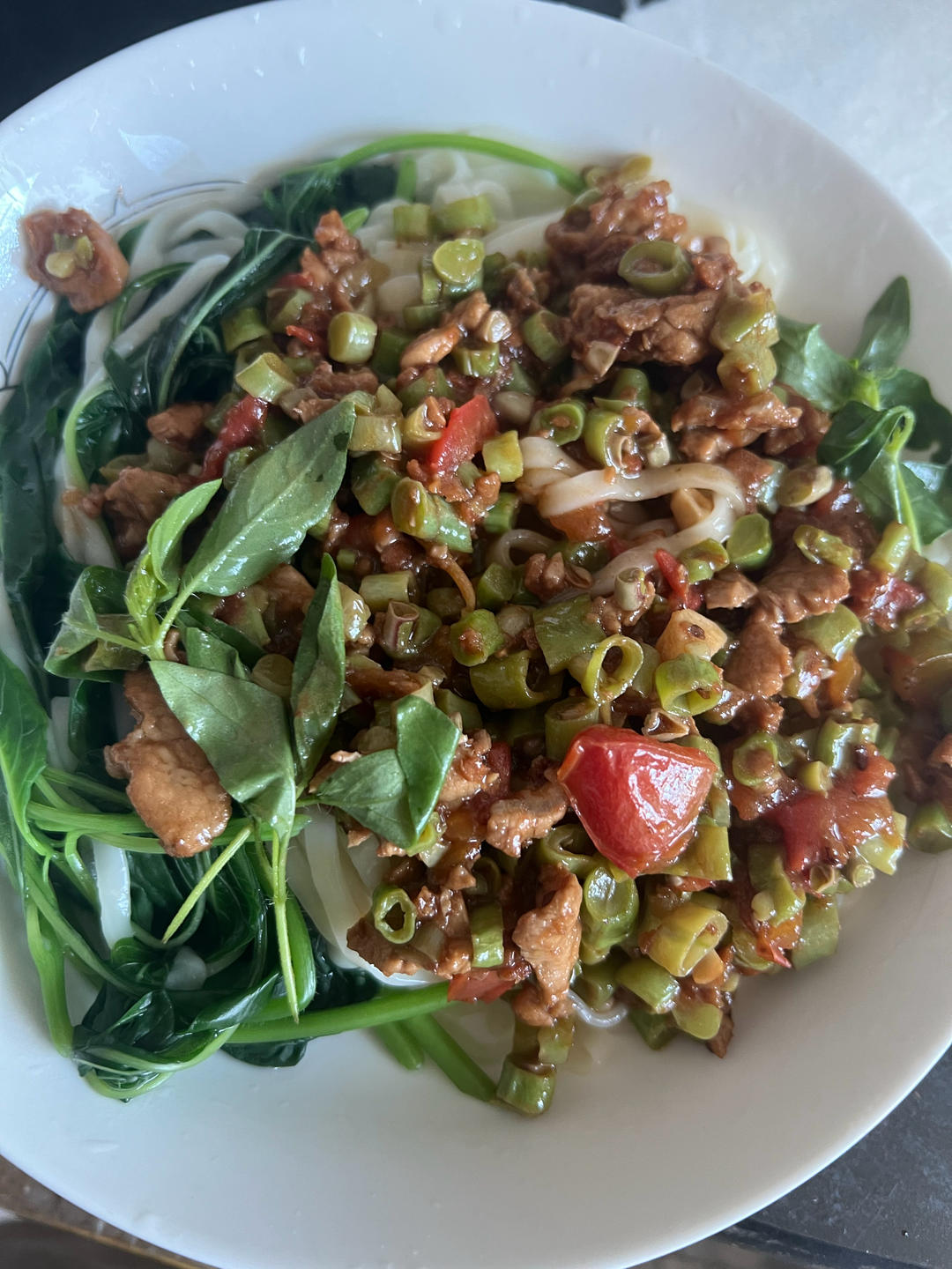手残党也会做的（肉末豆角），拌面拌饭都超级下饭的！！！