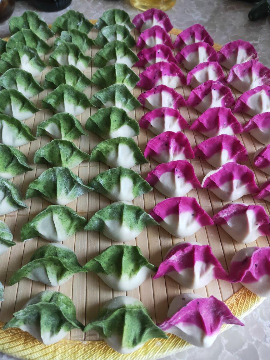 双子座3026r74u做的荠菜水饺彩色彩虹高压锅版