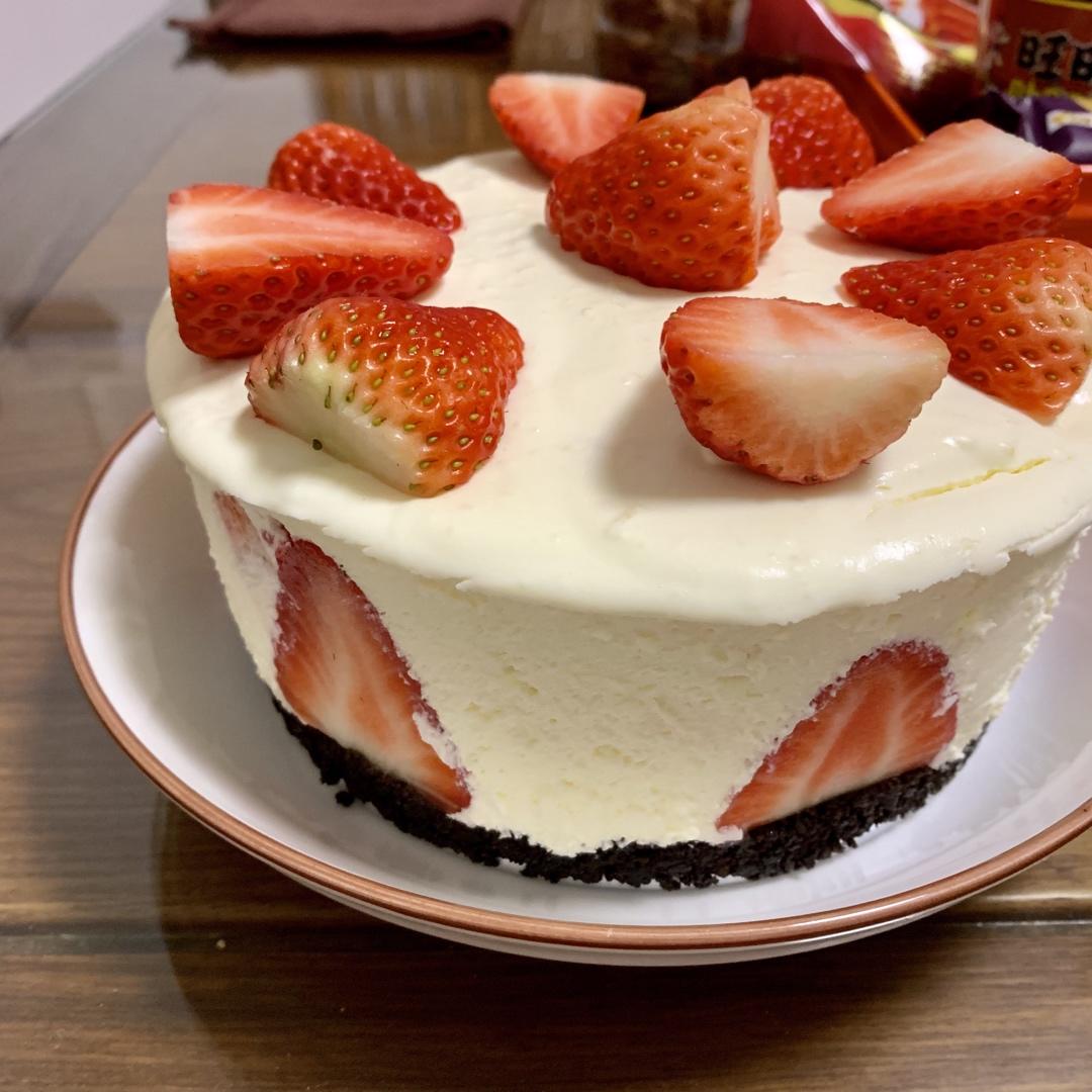 奥利奥草莓酸奶慕斯蛋糕（6寸）