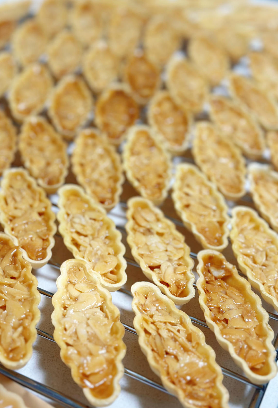 视频🚢一次搞定3种口味｜焦糖坚果糯米船｜不测温，不冷冻｜低糖｜简单｜0难度