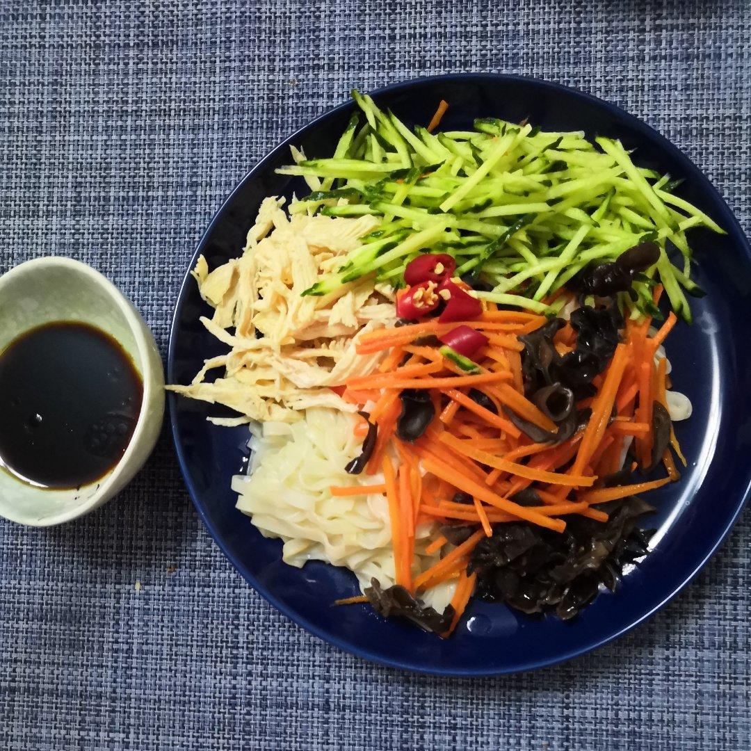 低脂鸡丝凉面