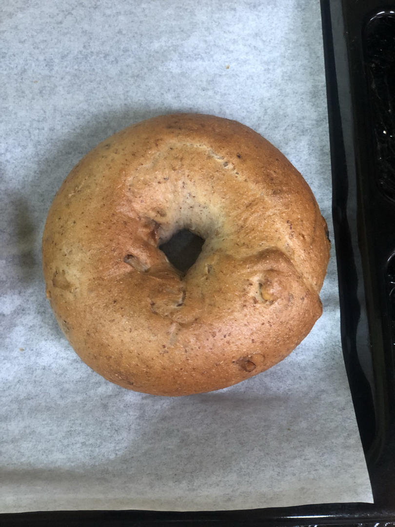 黑芝麻全麦贝果