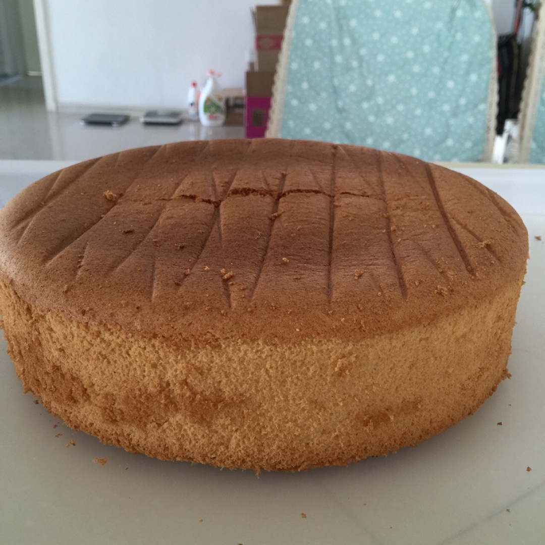 轻盈的十寸戚风蛋糕方子