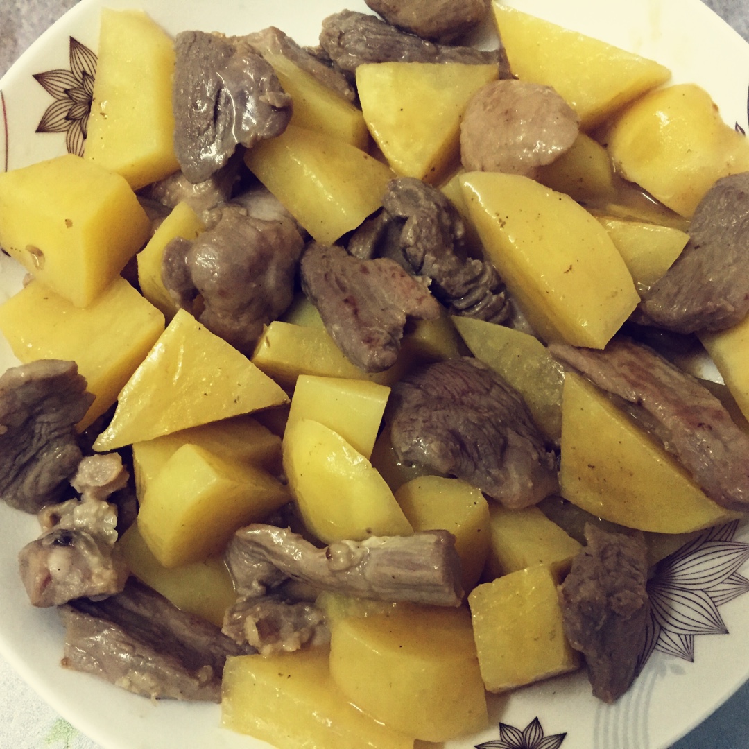 土豆烧肉
