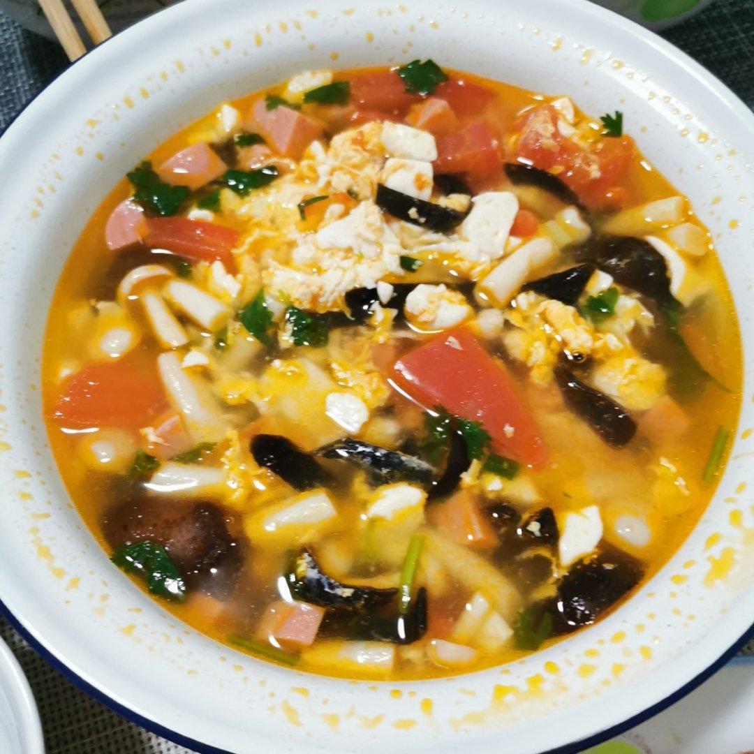 鲜掉眉毛的菌菇豆腐汤