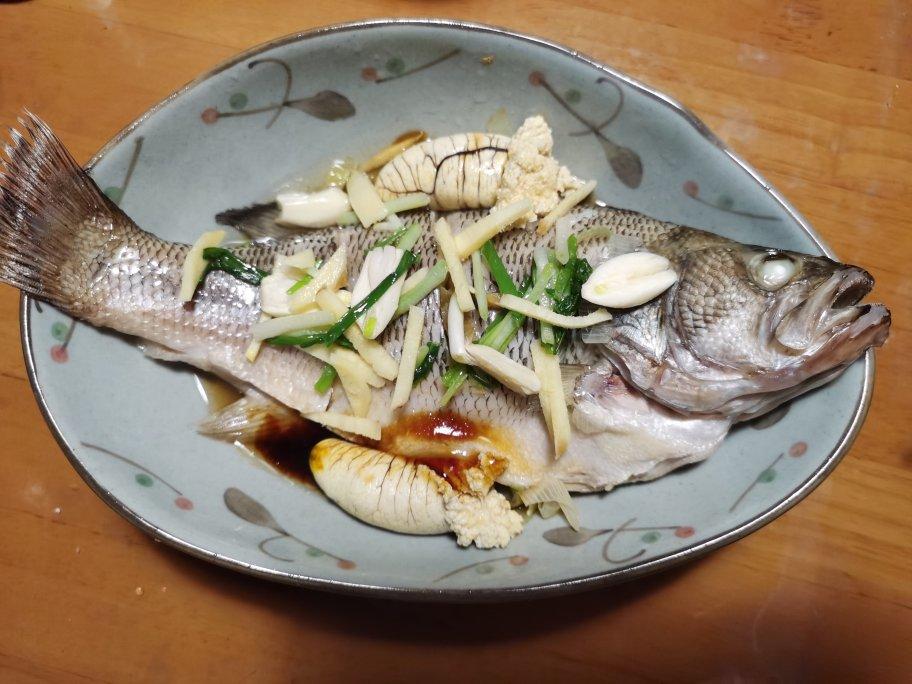 清蒸鲈鱼，三步搞定！