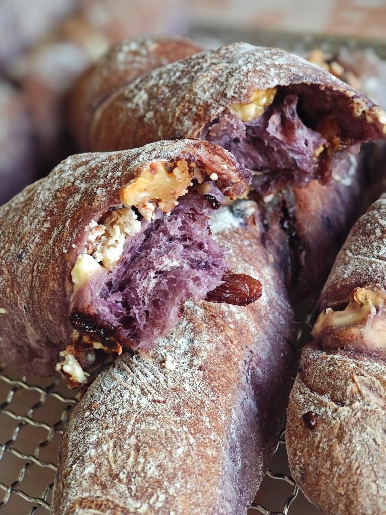 像一根树枝的面包，网红店招牌坚果棒！