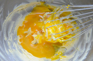 黄油鸡蛋香酥饼干 绽放在记忆深处的味道的做法 步骤5