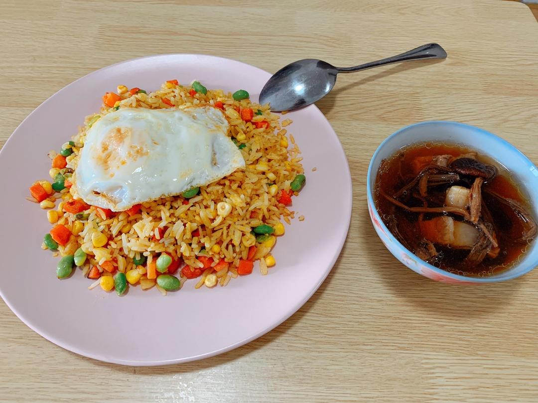 什锦蛋炒饭