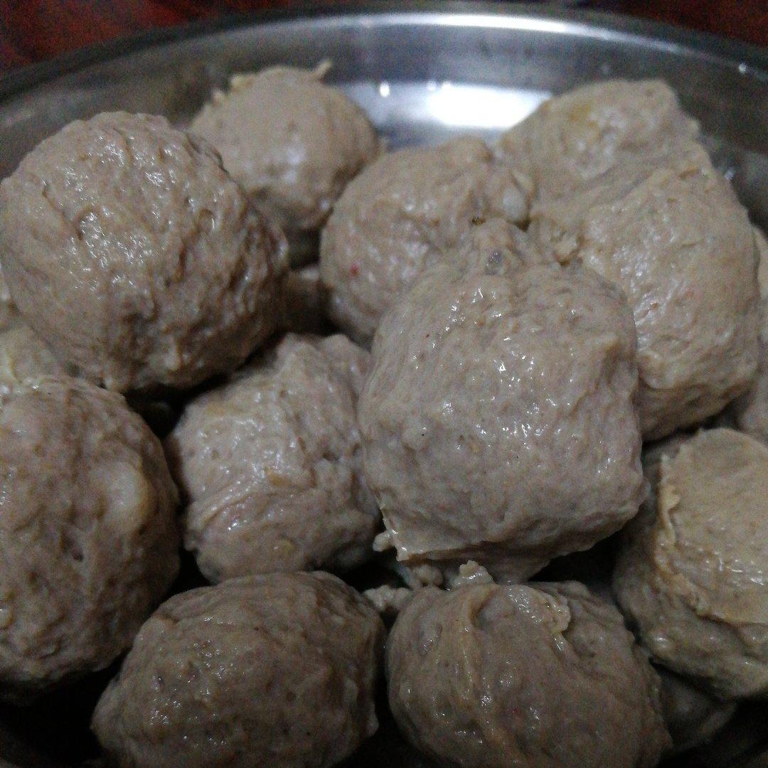 视频【自制Q弹牛肉丸】