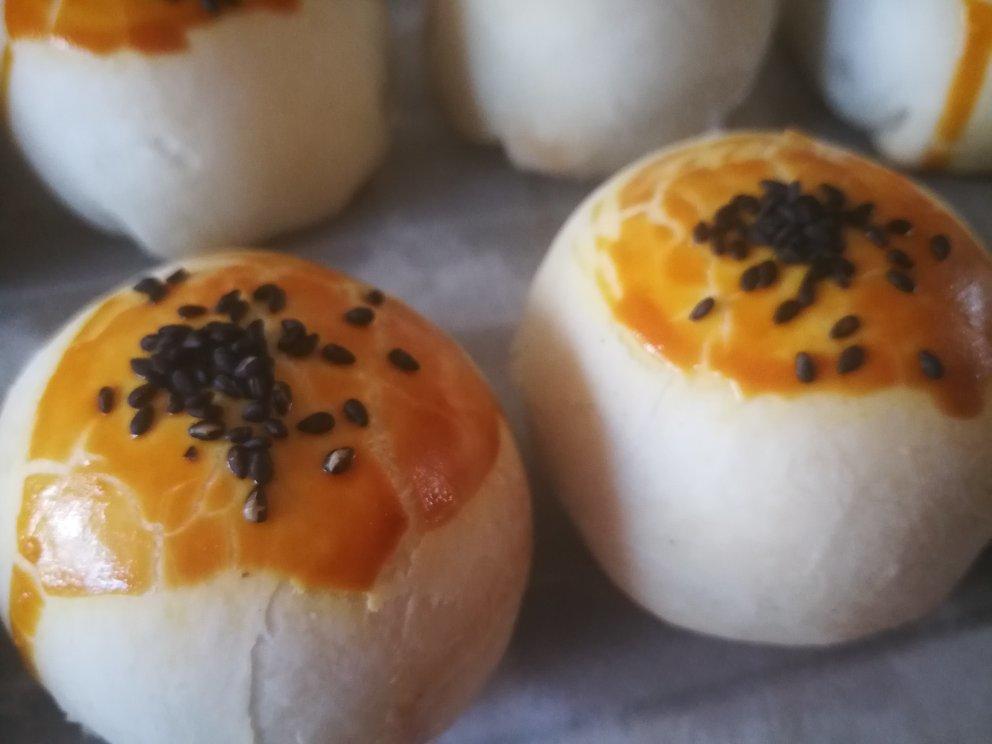 蛋黄酥