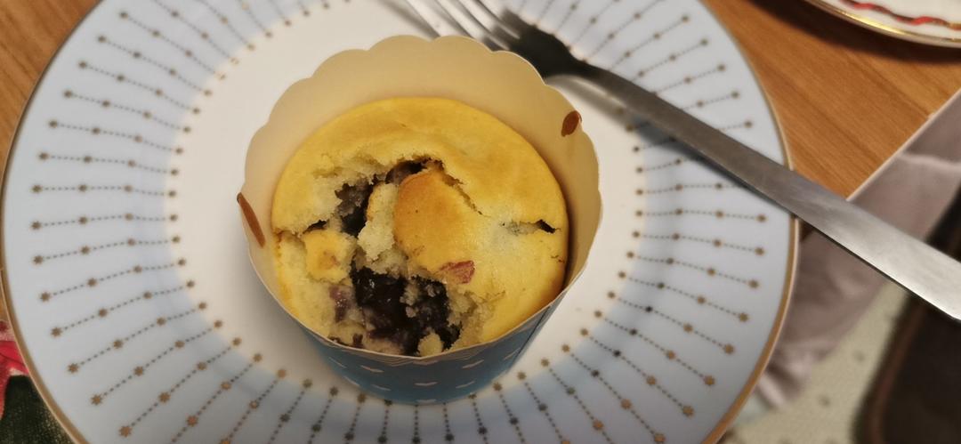 【爆浆蓝莓玛芬蛋糕】搅和几下就爆浆了～Blueberry Muffins～ | Q BAKE