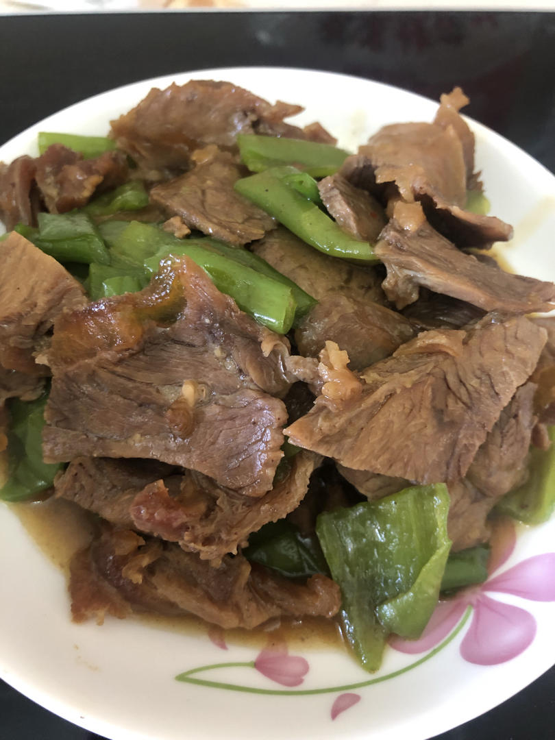 超香嫩滑的青椒牛肉！简单又好吃的下饭菜