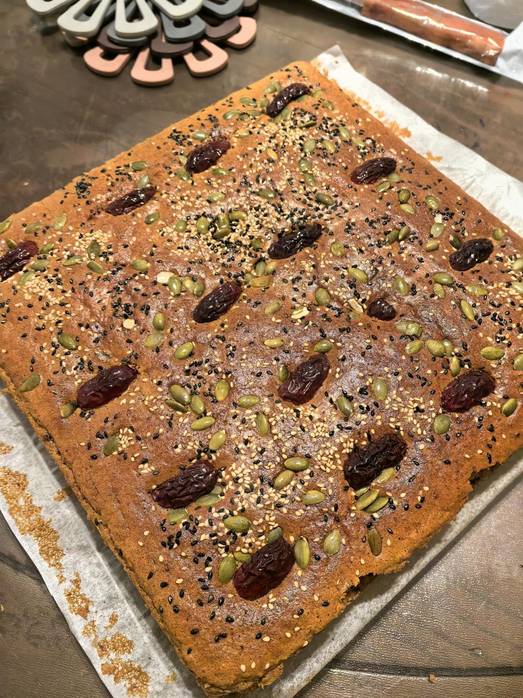 枣泥蛋糕，全蛋做法，低油低糖版，码住这个配方一次成功！