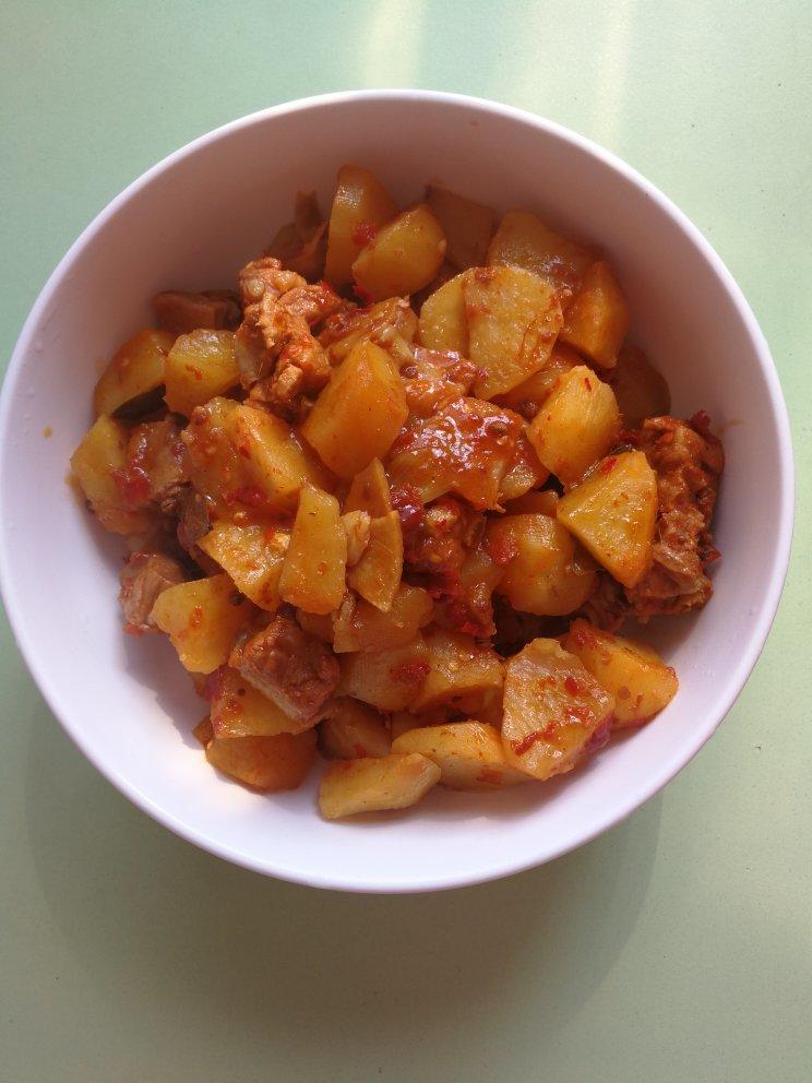 土豆炖排骨