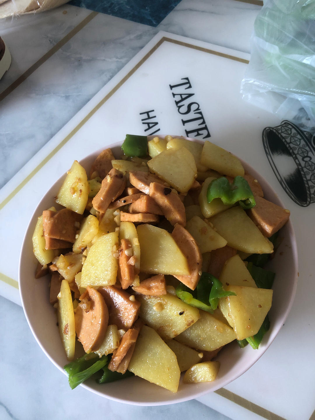 土豆片炒火腿肠