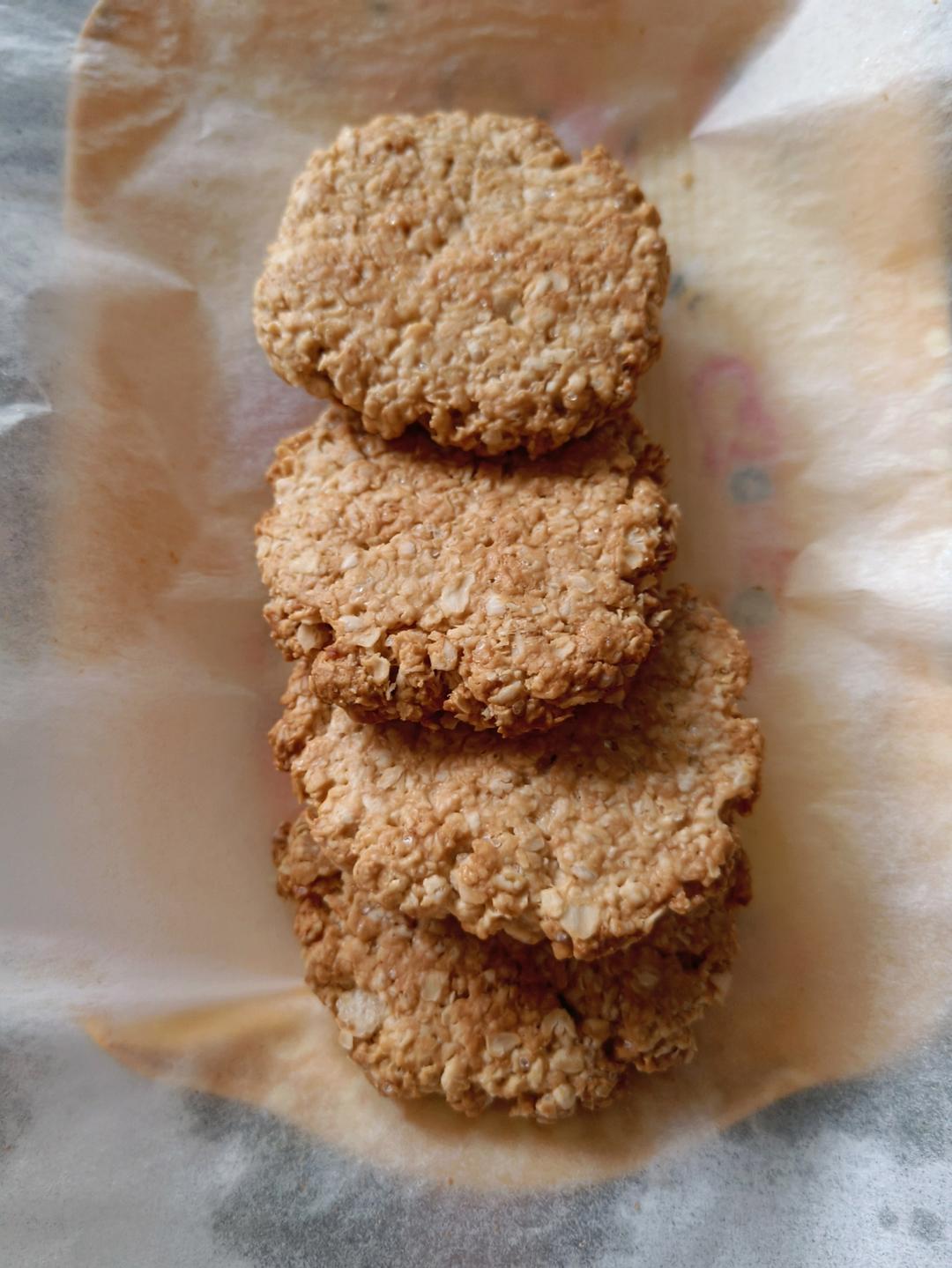 低脂低卡的燕麦饼干！饱腹感超强，做法简单！