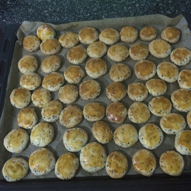 美味花生小小酥