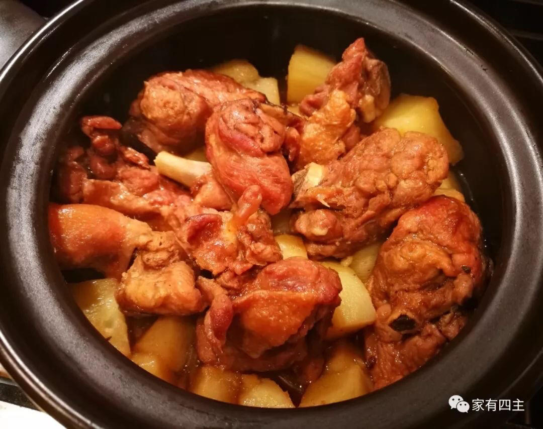 鸭腿焖土豆