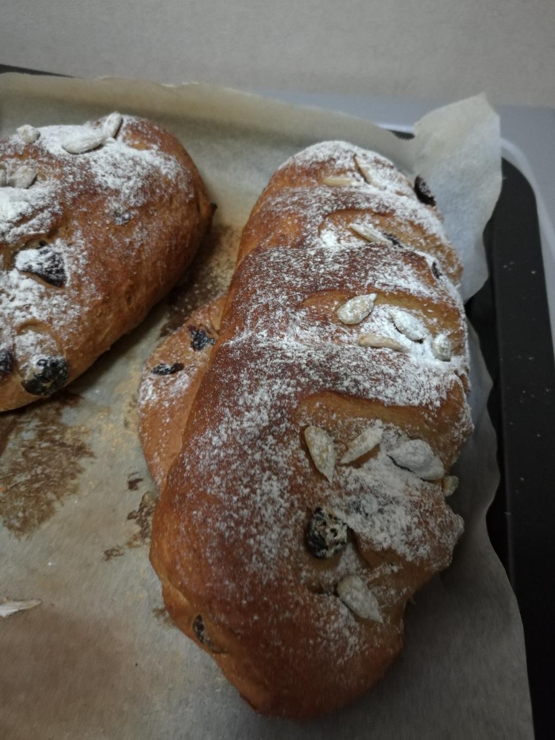 蔓越莓全麦黑糖面包