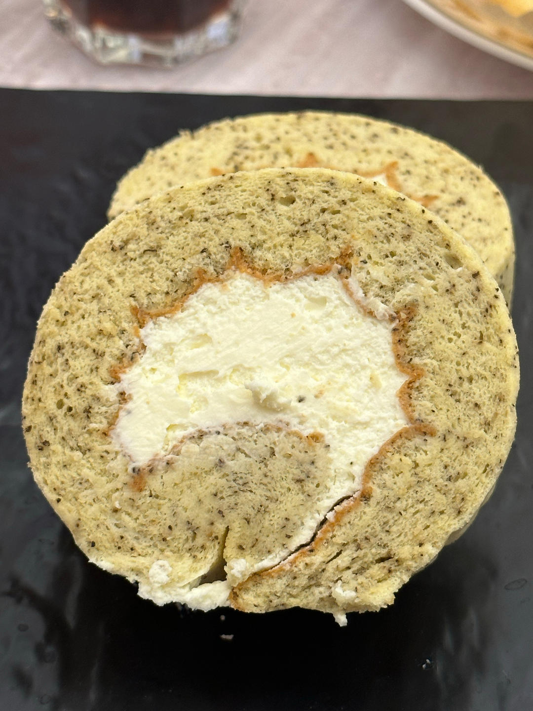 肥而不腻的超厚瑞士卷