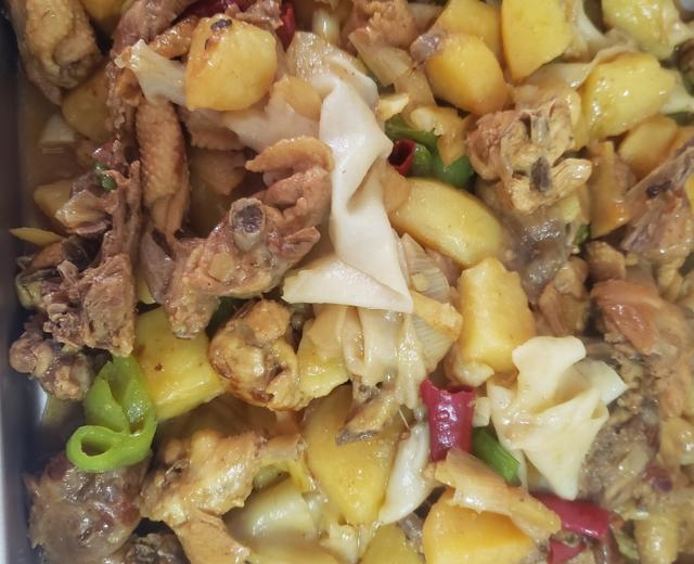 大盘鸡带biangbiang面款的做法