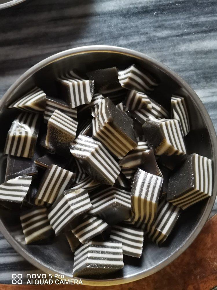 芝麻椰汁千层糕