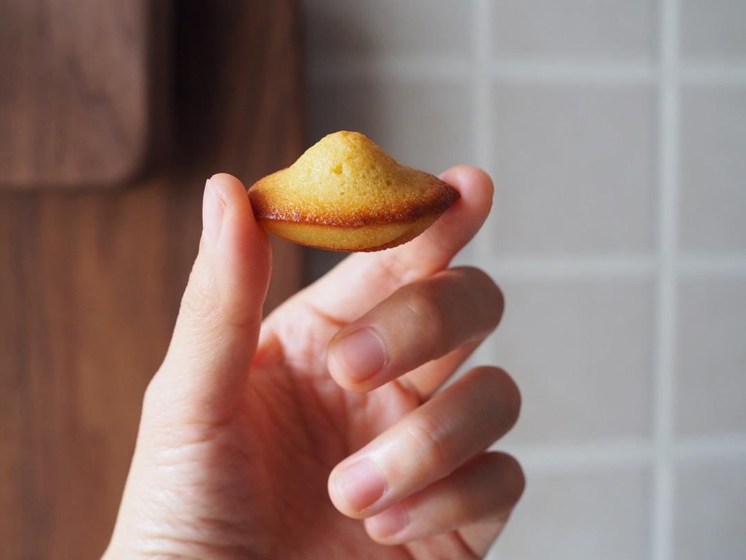 红茶柠香玛德琳