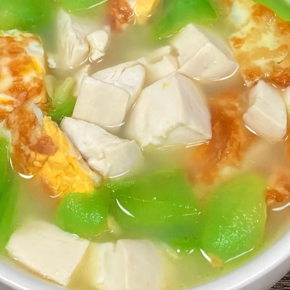 丝瓜鸡蛋豆腐汤的做法