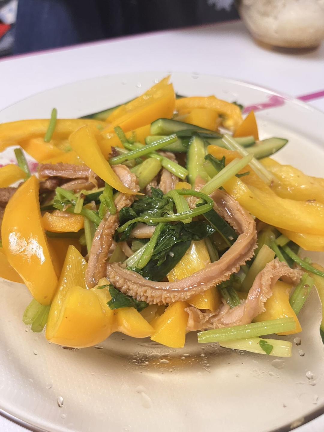 青椒炒牛肚丝