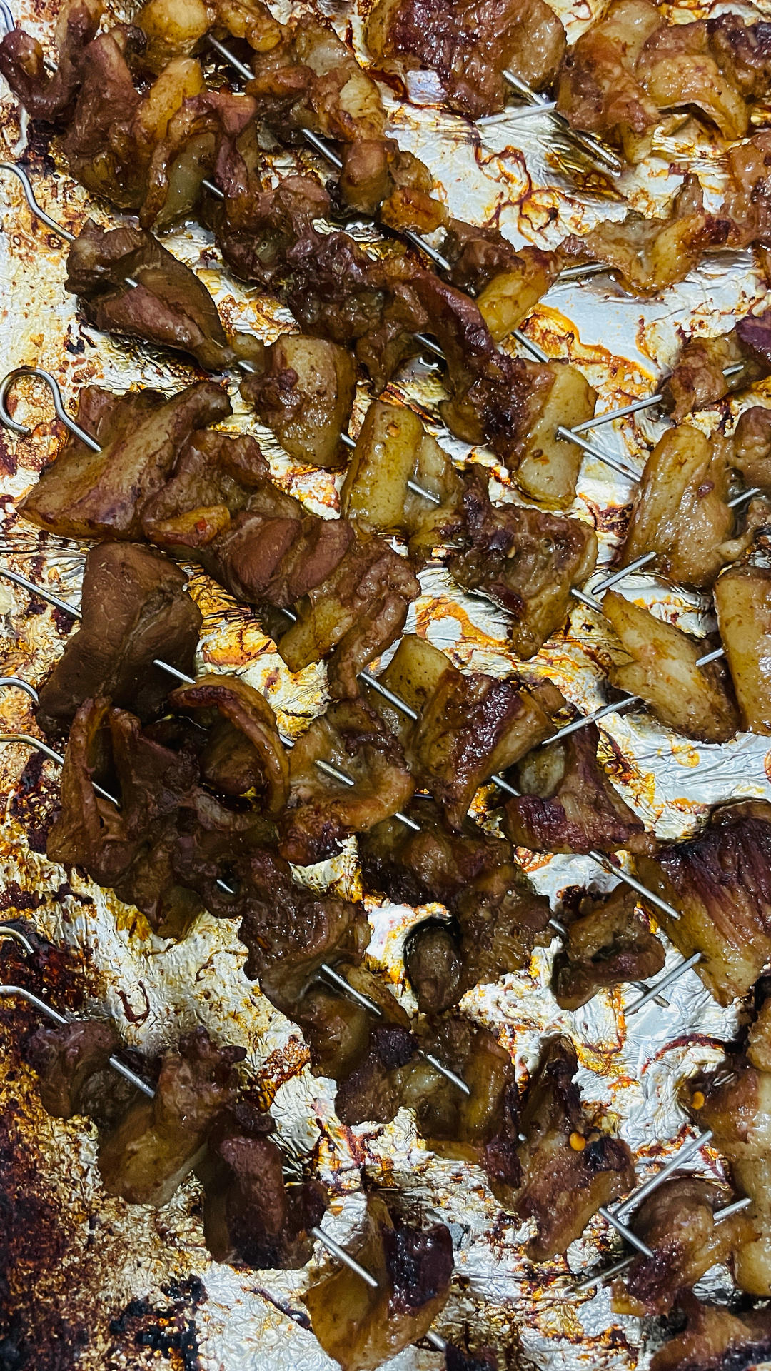 不只是外面卖的烧烤叫烧烤，自己做的那更是王道，烤五花肉，烧烤中的极品