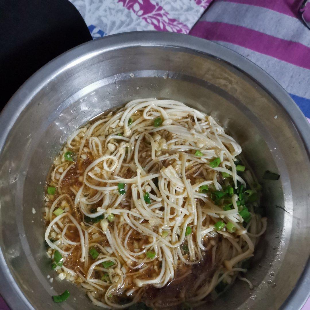 蒜蓉蒸金针菇