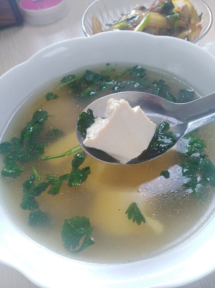 豆腐汤，沙锅的味道的做法