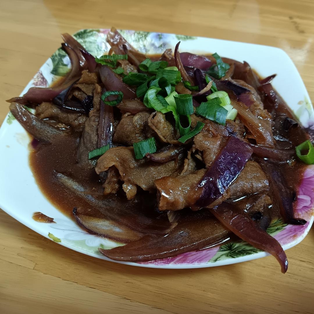 好吃到舔盘的秘制洋葱炒肥牛卷！拌饭巨香