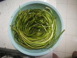 云南菜‘水性杨花’的做法 步骤1