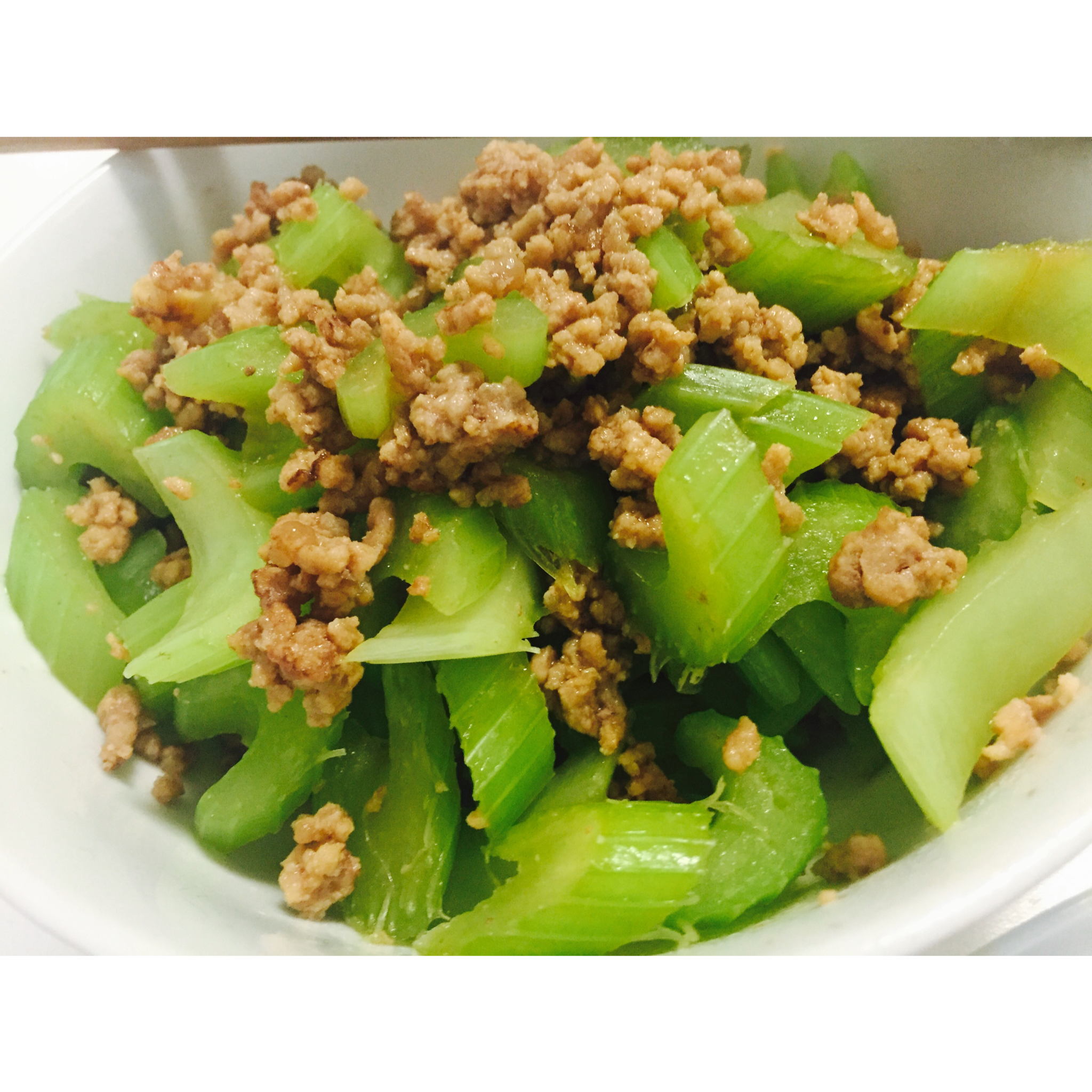 芹菜牛肉末「下饭神器」