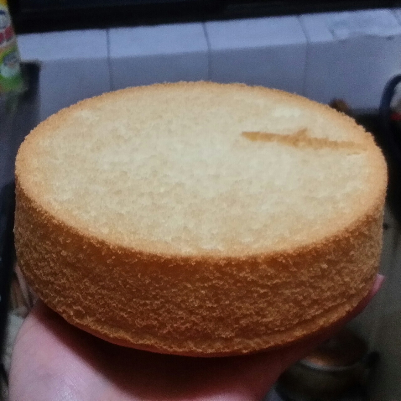 超简单完美戚风蛋糕（6寸2蛋）附打发、翻拌、脱模视频