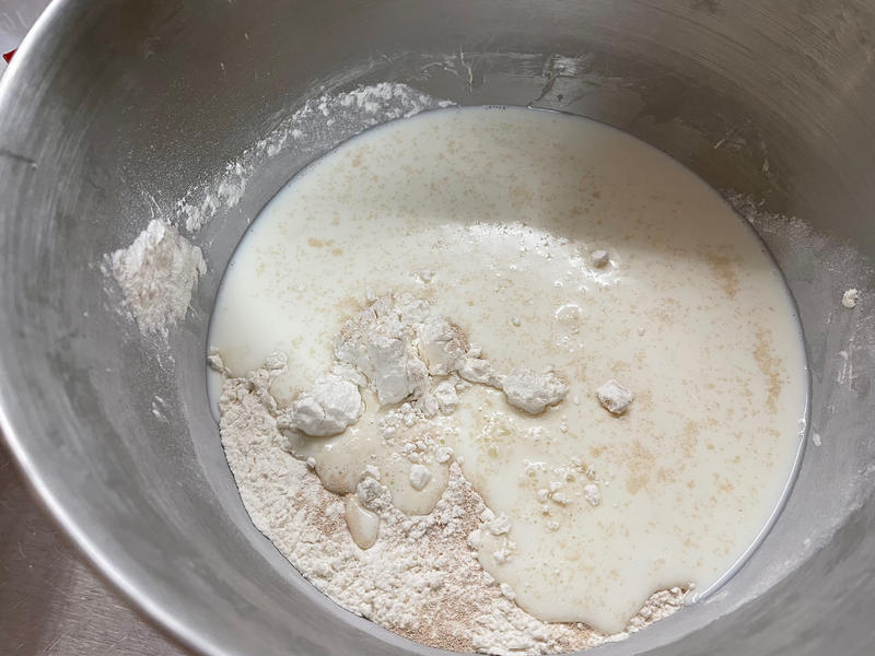 纯奶手撕吐司的做法 步骤1