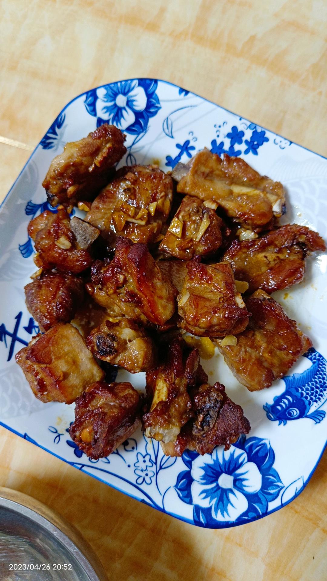 空气炸锅蒜香排骨，巨香巨好吃，简单易操作