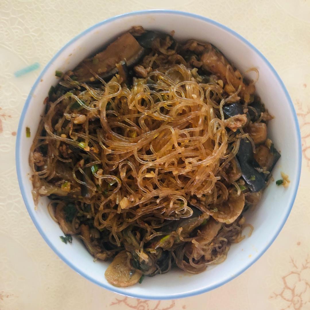 好吃到舔盘的肉沫茄子粉丝煲