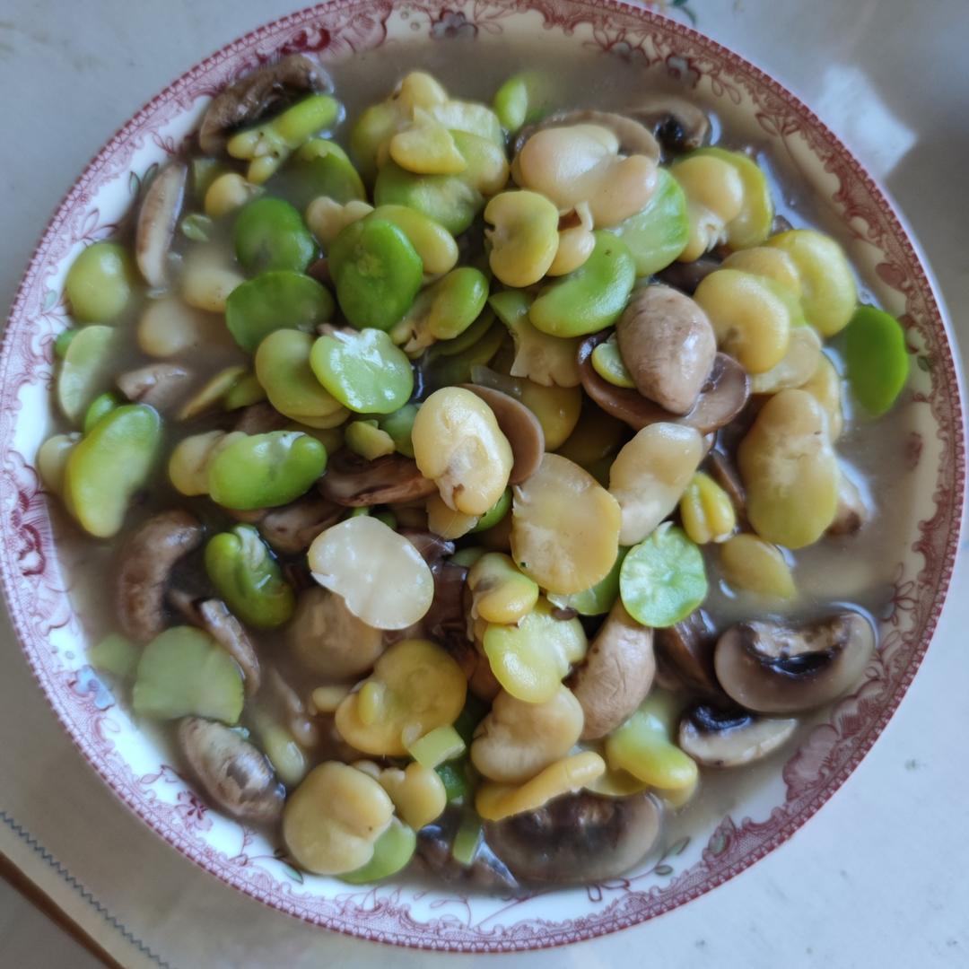 口蘑炒蚕豆的做法