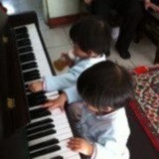 欢欢乐乐她们妈