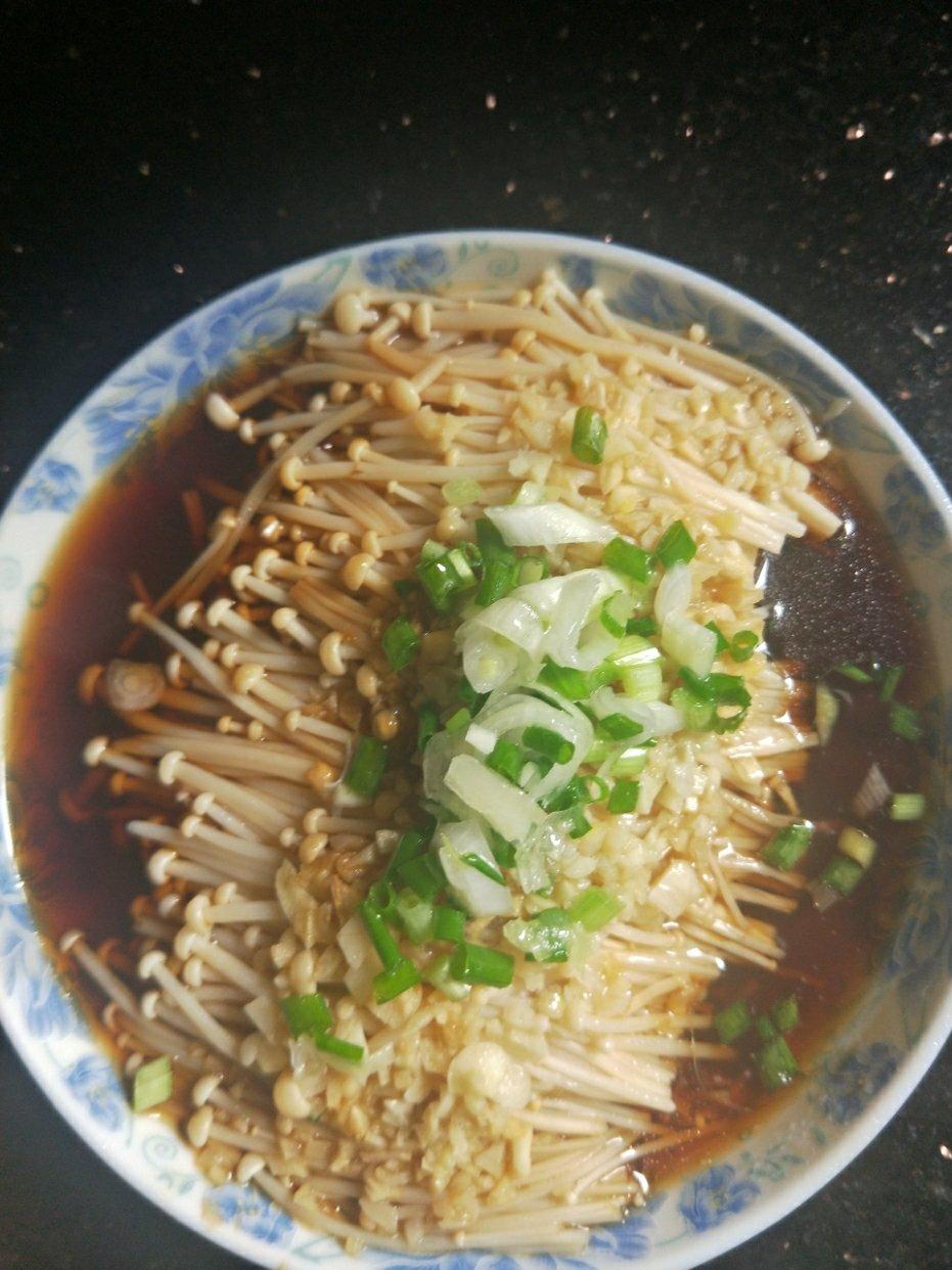 蒜蓉蒸金针菇
