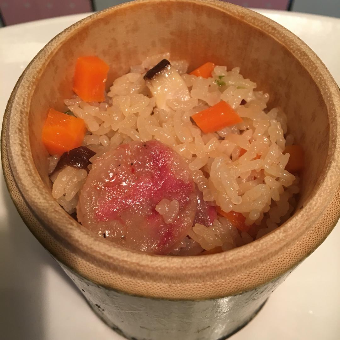 香菇腊肠竹筒饭