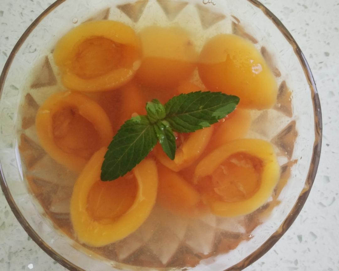 糖水枇杷