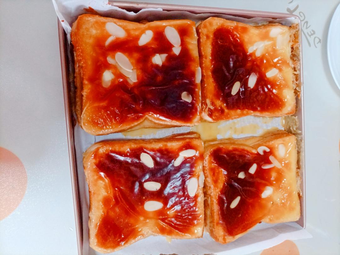 零失败快手岩烧乳酪(熔岩吐司)十分钟网红早餐，好吃哭