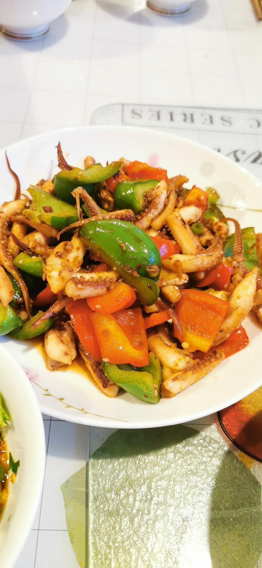 ezm做的超下饭的孜然鱿鱼须香辣爽嫩比烧烤还好吃