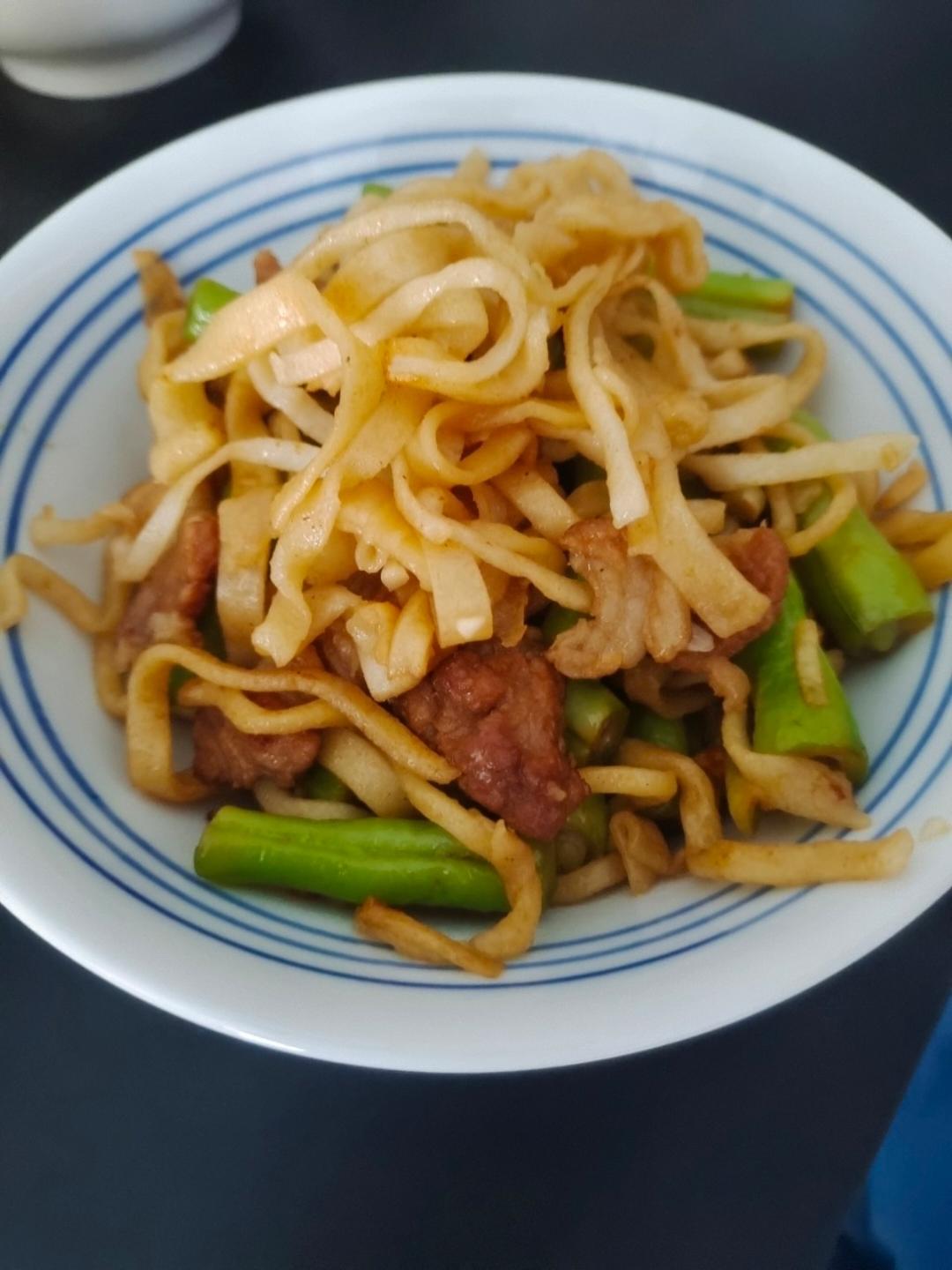 豆角焖面